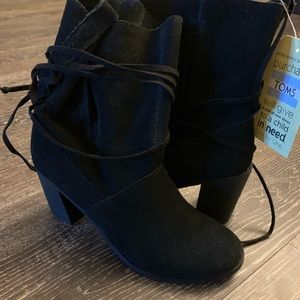 Women’s Toms suede booties